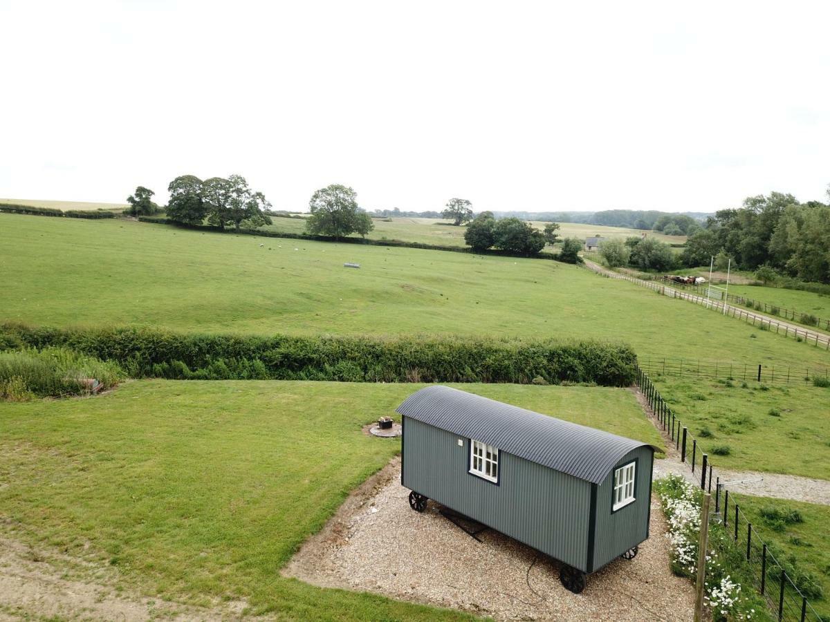 Villa Weatherhead Farm Shepherds Hut Buckingham Exterior foto